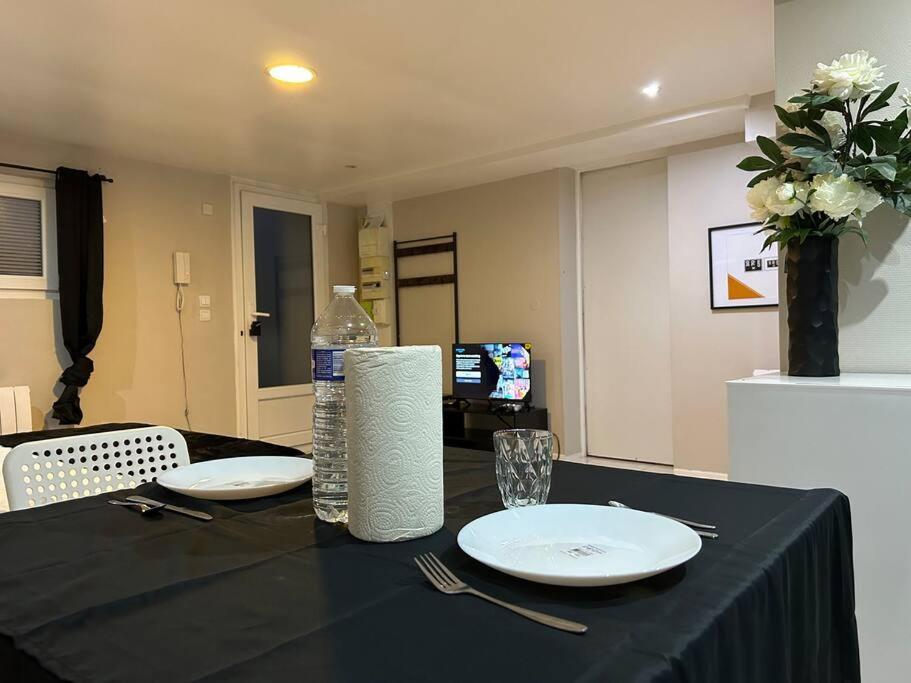 Cosy Studio - 10 Min Away From Cdg Aeroport - 30 Min Away From Paris - Parc Asterix - Olympic Games 2024 Le Thillay Exterior foto